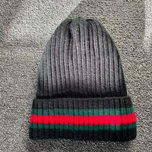 COZY STRIPED BEANIE